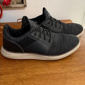 Skechers Men's Black and Gray Sneakers